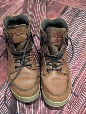 Women's Ecco Tan Brown Leather Hiking/Work Boots